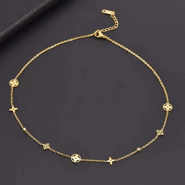 Collier Essence Géomitrique 