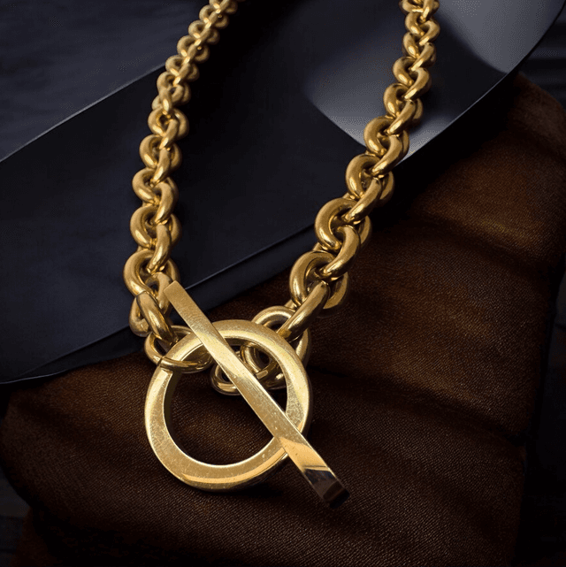 Collier-Léon-