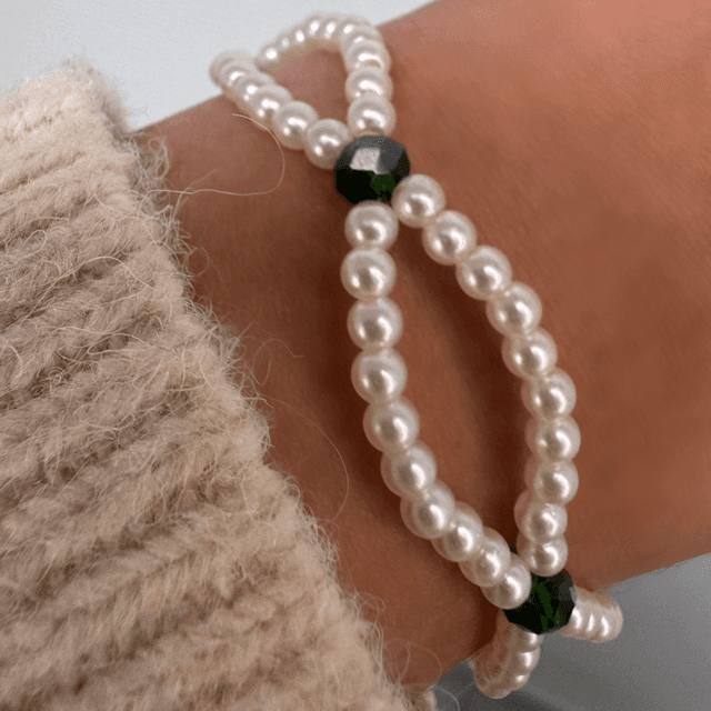 Bracelet Séléné – Fait main en perles blanches et vertes AB